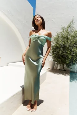 Dreamers Delight Off The Shoulder Maxi Dress Green