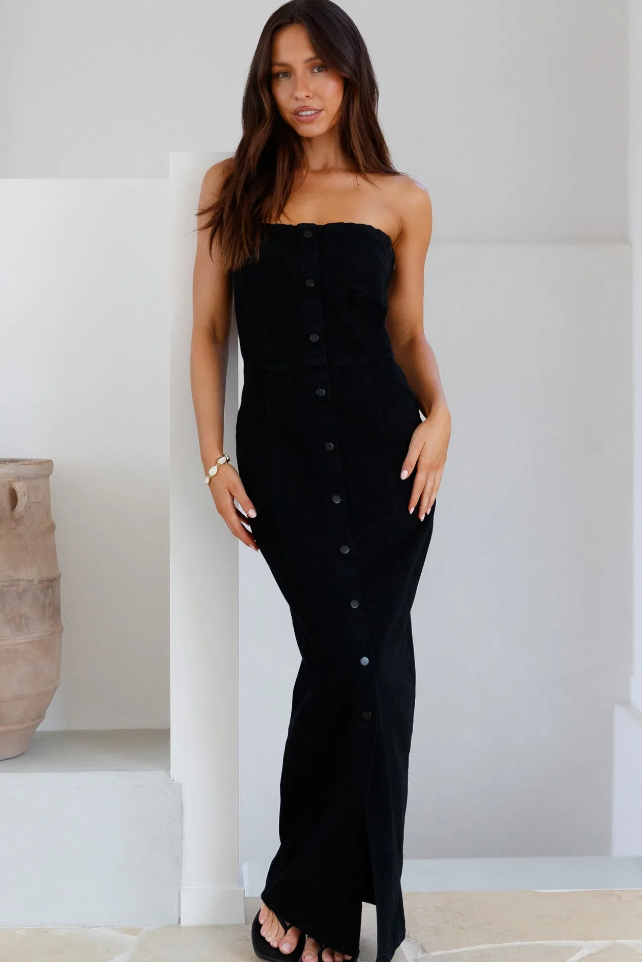 Into The Classics Maxi Dress Black