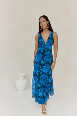 Just Landed Looks Maxi Dress Blue