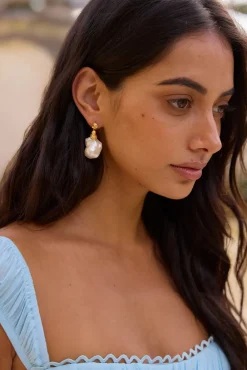 18K Gold Plated Precious Pearls Earrings Gold