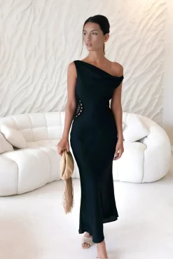 Moonlight Dancer Off Shoulder Maxi Dress Black