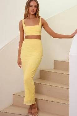 Picnic On The Beach Crop Top Yellow