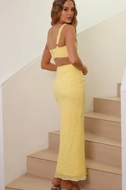 Picnic On The Beach Crop Top Yellow
