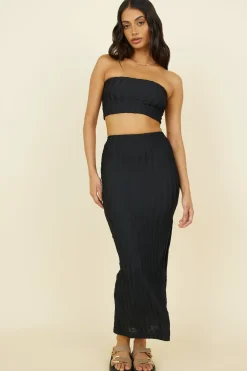 Poolside Adventure Crop Top Black