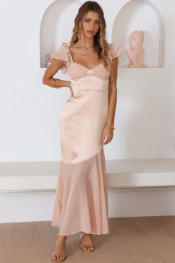 Pretty Wishes Maxi Dress Pink