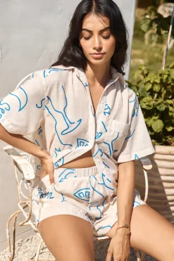 Roaming Around Shirt Blue