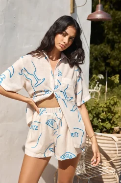 Roaming Around Shirt Blue