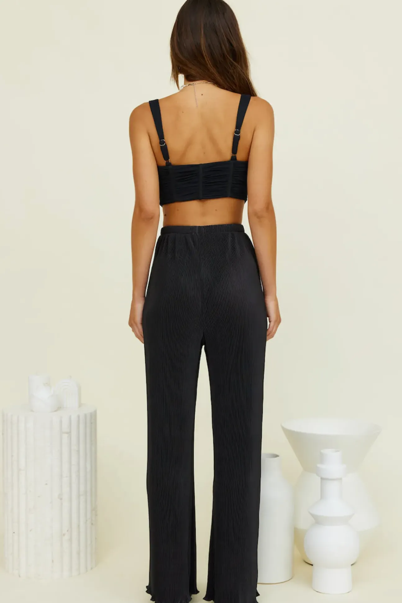 Running Flow Crop Top Black