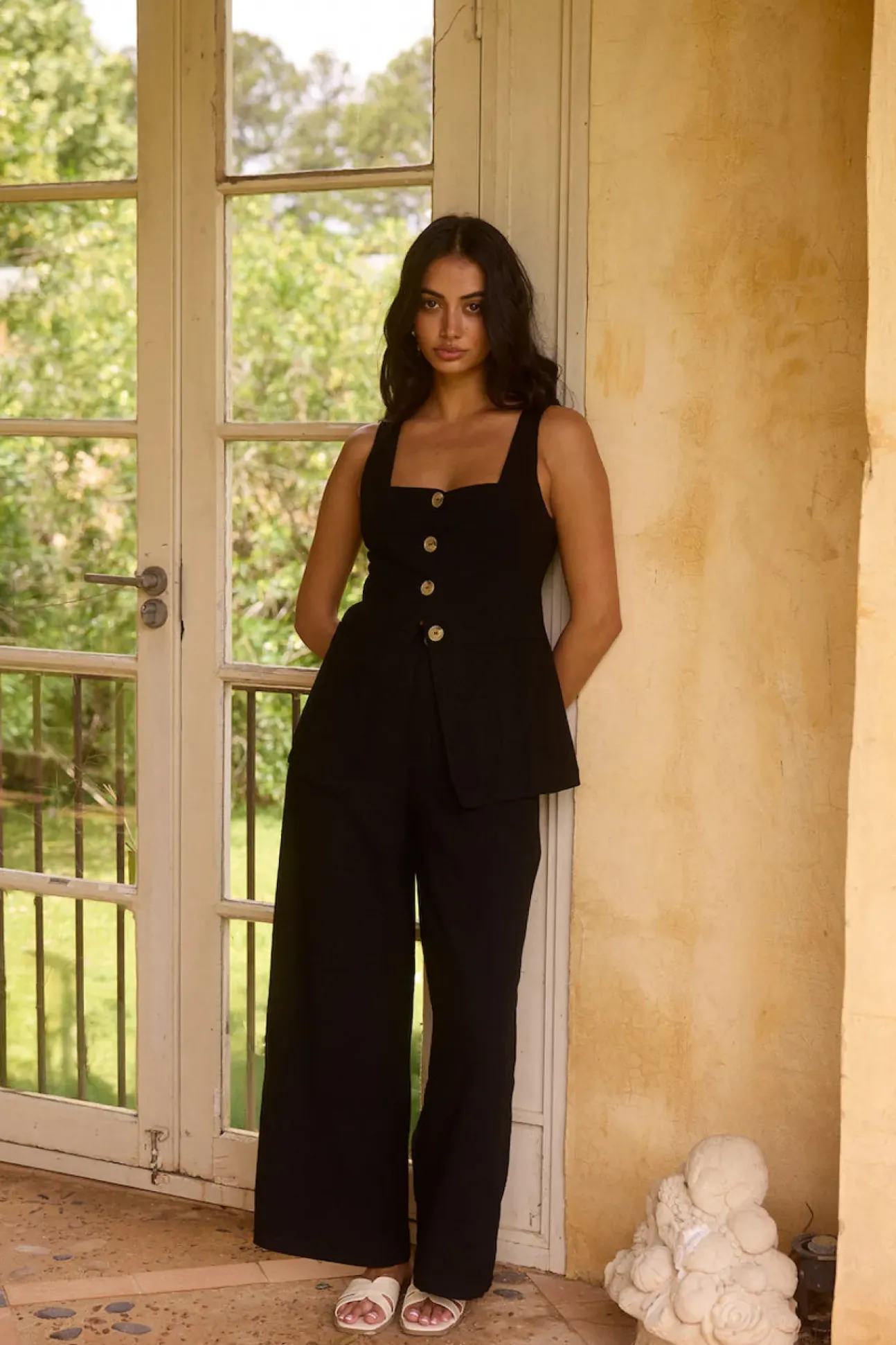 Shell Island Top Black