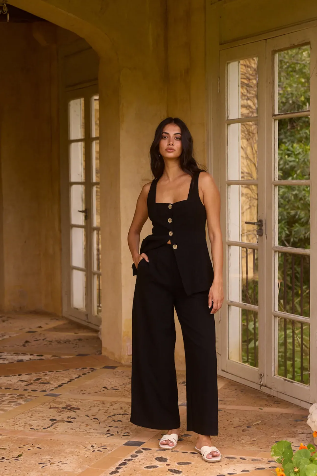 Shell Island Top Black