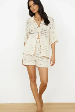 Slow Down Time Shorts Beige