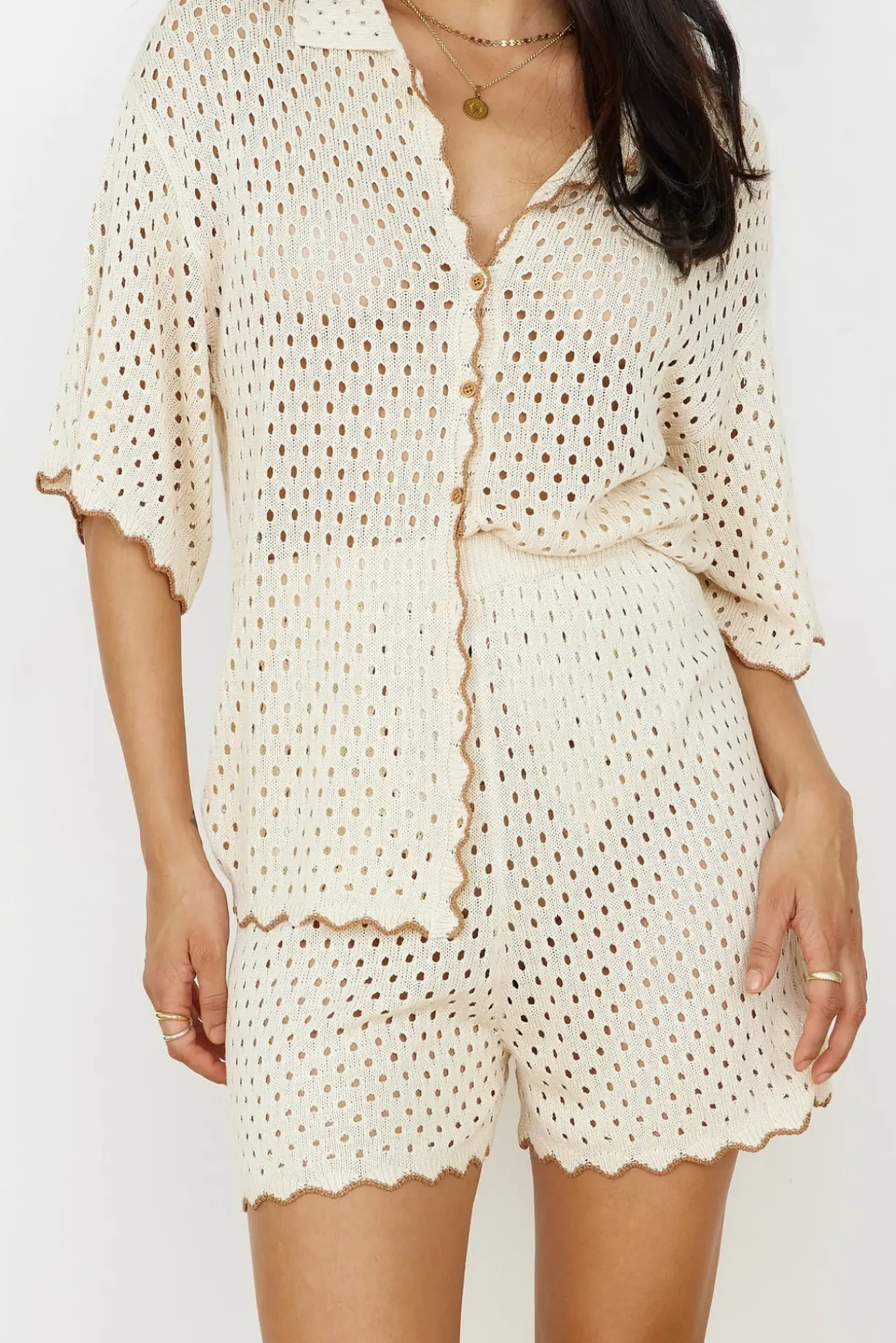 Slow Down Time Shorts Beige