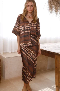 Talk It Up Set Brown Print