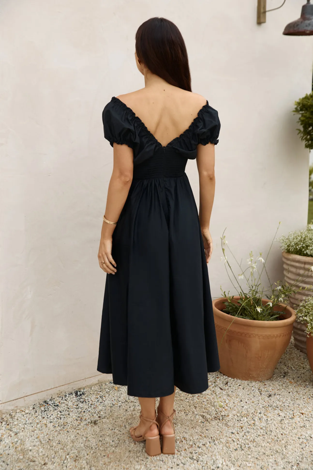 Upon A Dream Midi Dress Black
